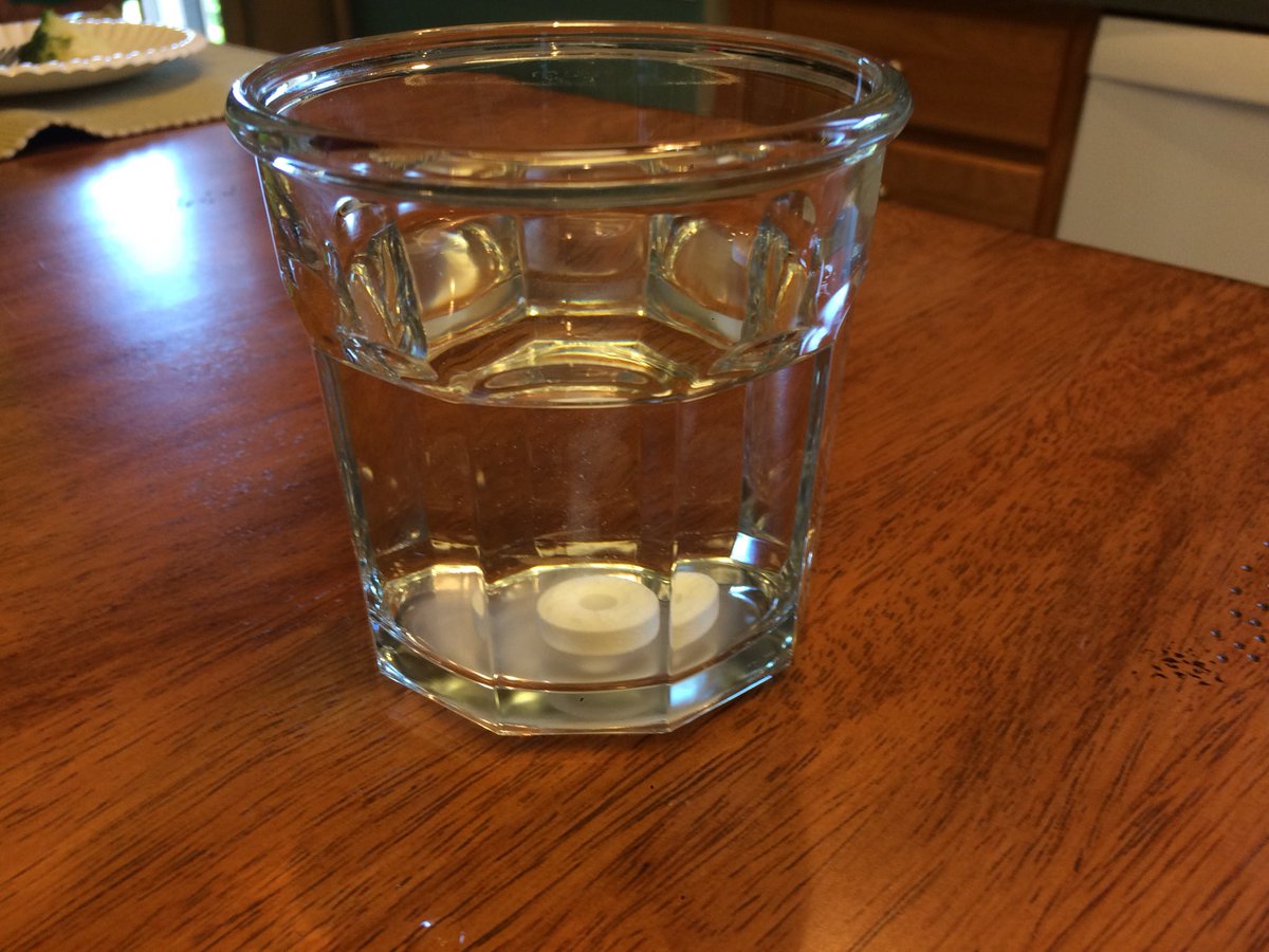 RossDynamicsLab's tweet image. Ironically, LifeSavers candies do not float.  #KidScience #HomeExperiment
