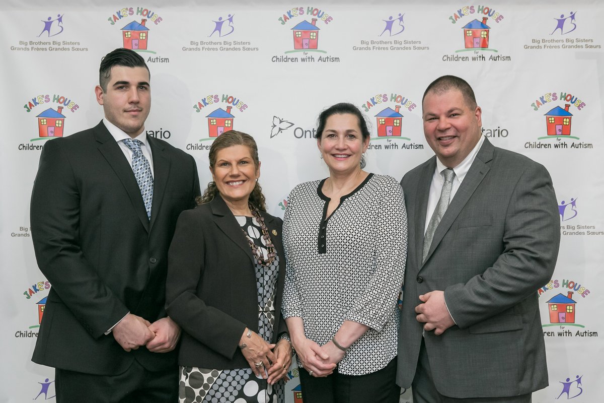 We understand from personal experience the challenges associated w/ raising children living w/ autism, so we launched the Legends Mentoring Program in partnership w/ <a href="/ONgov/">Ontario Government</a> @bbbscan. Click to learn more #JakeIsNotAlone #volunteer <a href="/coteau/">Michael Coteau</a> <a href="/Laura_Albanese/">Laura Albanese</a> jakeshouse.ca/legends-mentor…