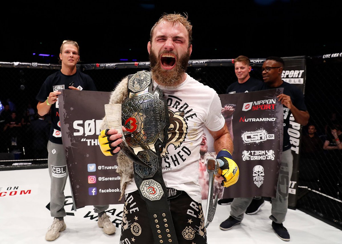 CageWarriors's tweet photo. A lightweight war for the ages. #CW96 https://t.co/IUVVJd5Q7d