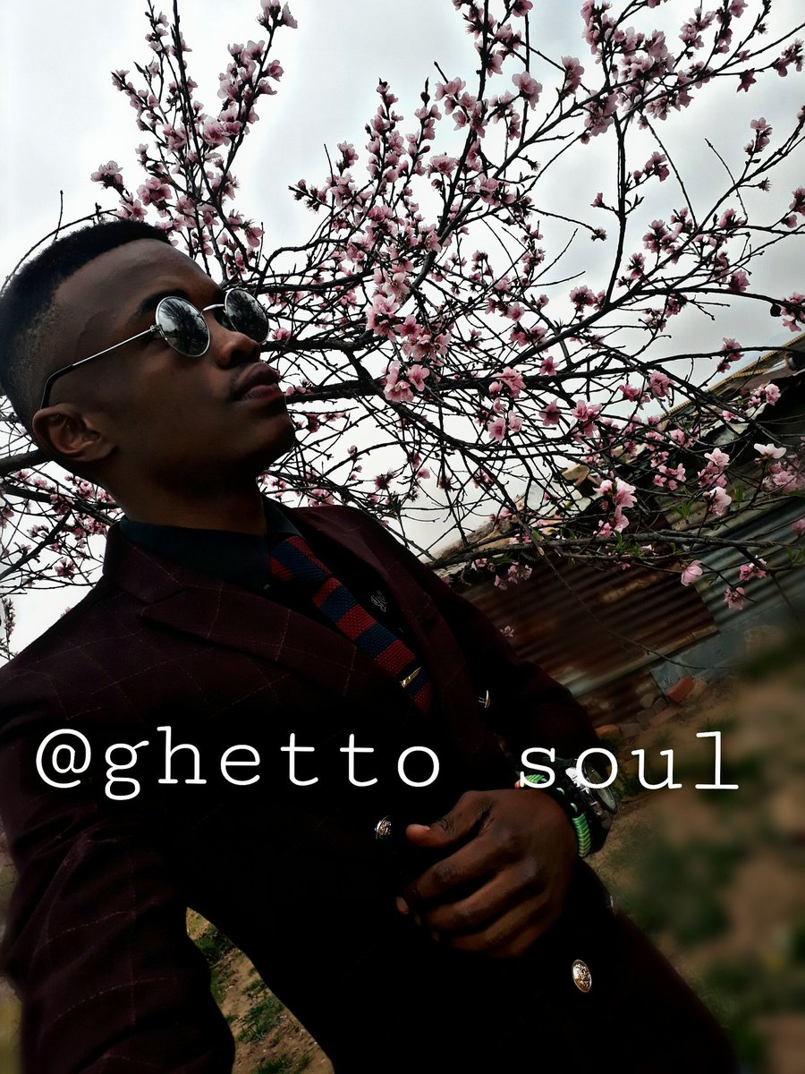 ModiseSentso's tweet image. Suited