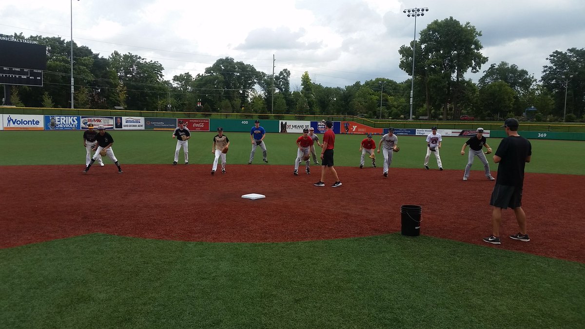 PTbaseball's tweet photo. Big thanks to @IUKBaseball and Coach Matt Howard for putting on a great event yesterday! Absolutely an A1 Program with a great culture building there! #PTBaseball #GoCougs https://t.co/y5wZaVR1TI