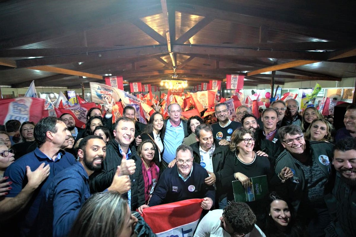 Ciro recebeu o já tradicional carinho do povo gaúcho em sua visita a cidade de Osório, na última sexta-feira.