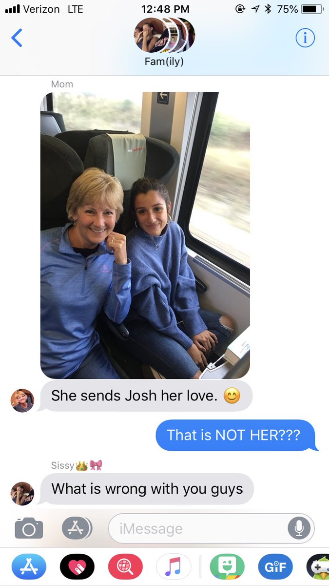 sm1thjosh's tweet photo. My mom seriously thought @ArianaGrande was on her train https://t.co/5AifHim5gg