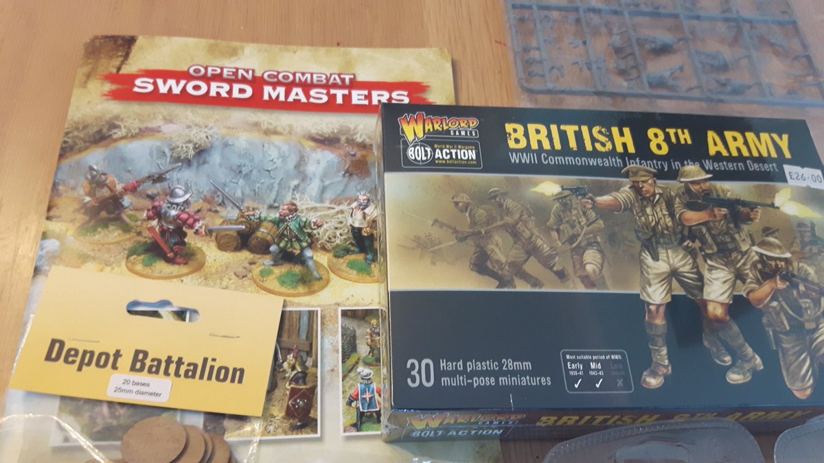 _EccentricMan's tweet photo. So I got a box of the new @WarlordGames 8th Army, a Blitzkrieg sprue, the #opencombat supplement from @second_thunder got some #GangsofRome fighters and mobs, and the show special figure which can be used for #testofhonour https://t.co/Pz5lSKiJtb