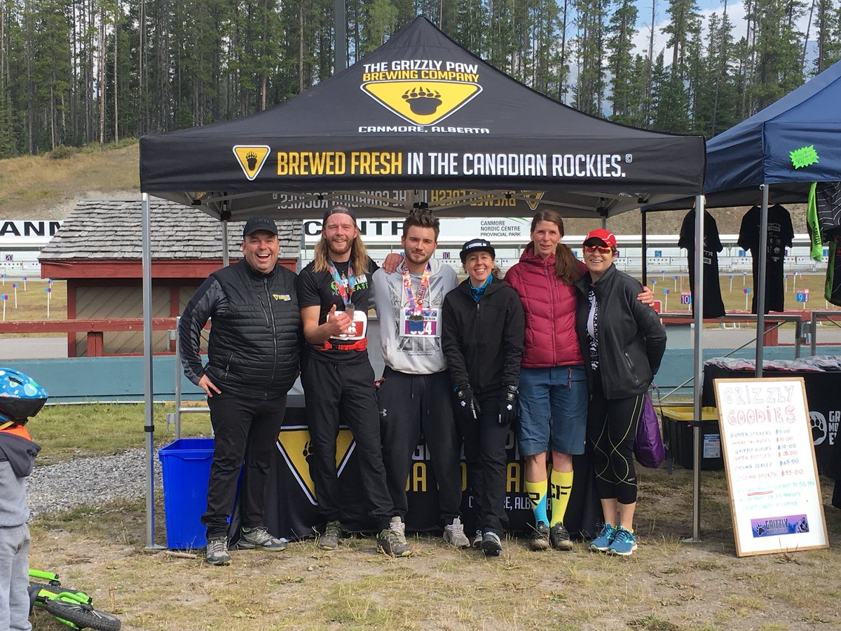 TheGrizzlyPaw's tweet photo. Our two teams finished strong this morning at the @grizzlymountainevents #triathlon ! Way to go #GrumpyBears and #OnTheBeerRun https://t.co/1pPxWgV73g