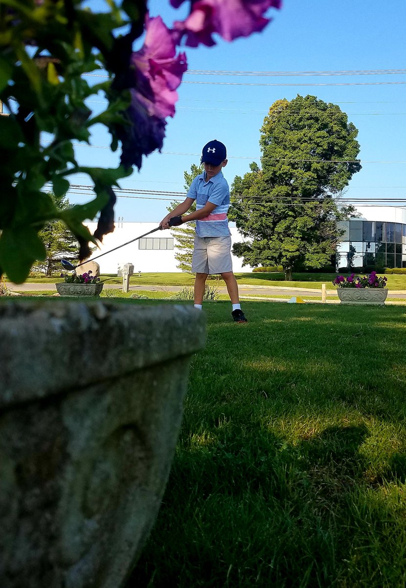 Mookster_24's tweet photo. Got to caddie for my favorite golfer this morning!! 🏌️♂️⛳
#SamuelWoods #Samuel #SamuelJoseph #SamuelJosephKlem #Sam #SamKlem #SamuelKlem #Sammy #SamJo #Sambo #SlamJo #SamboNjoku #SamjoBiyambo #DirtBag #Dirt #Min #Minner #MinnerMan #JaunSamuel #KlemMonster https://t.co/jg5Z2qnsLO