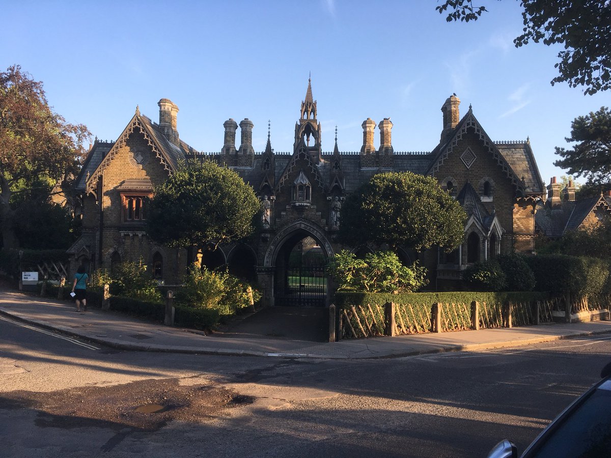 This amazing building (now flats apparently!) is opposite #HighgateCemetry Looks like it was built for a #TimBurton movie! #Gothic #HampsteadHeath