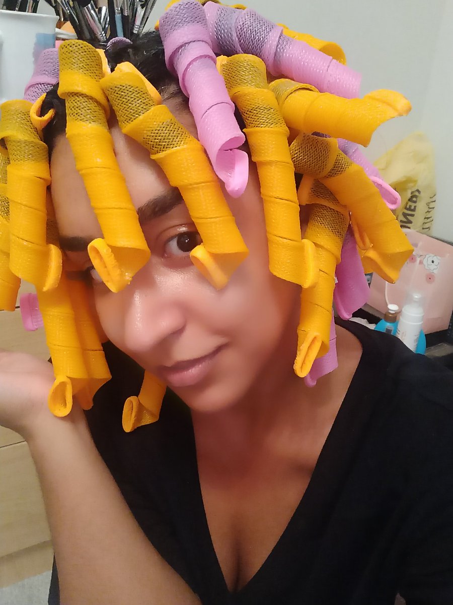yasbrowne's tweet photo. Trying out @Curlformers in spiral curl. Fingers crossed it will create beautiful curls for me!! And the start of my journey of #naturalcurls I'll find out tomorrow eek!!! #curls #curlyhair https://t.co/Bc0it5sd8a