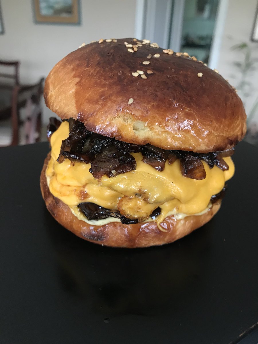 EjHenriques's tweet image. Estuvieron buenas hoy #BurgerLab