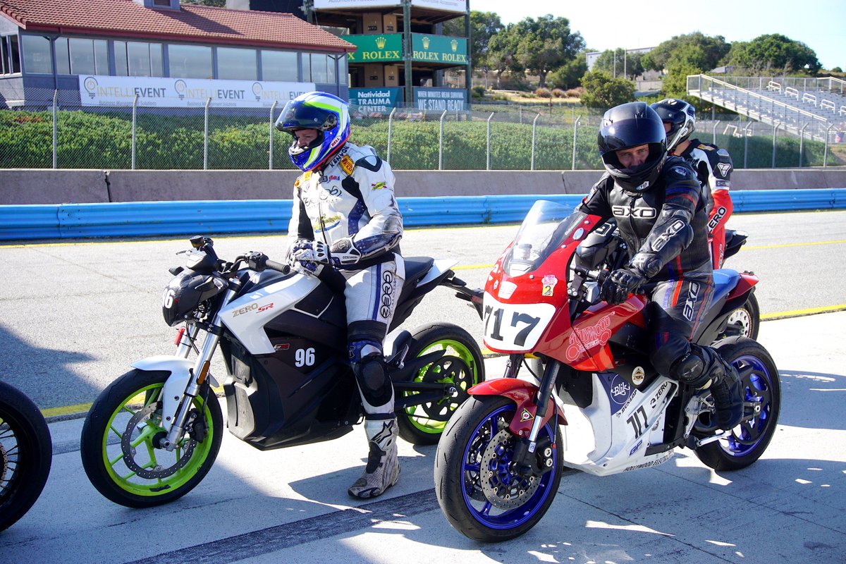 HWoodElectrics's tweet photo. Different Faces of the #ZeroSR #Motorcycle.
#HollywoodElectrics Racer Jeff Clark, 3x Winner of #PPIHC, contemplates #LagunaSeca at #ReFuel2018.
Visit us Today in #LA to Demo #ZeroMotorcycles!
Also, check out our Race-Tested Custom #ZeroFairings (here on #717, available now). https://t.co/2z7huUf6hi