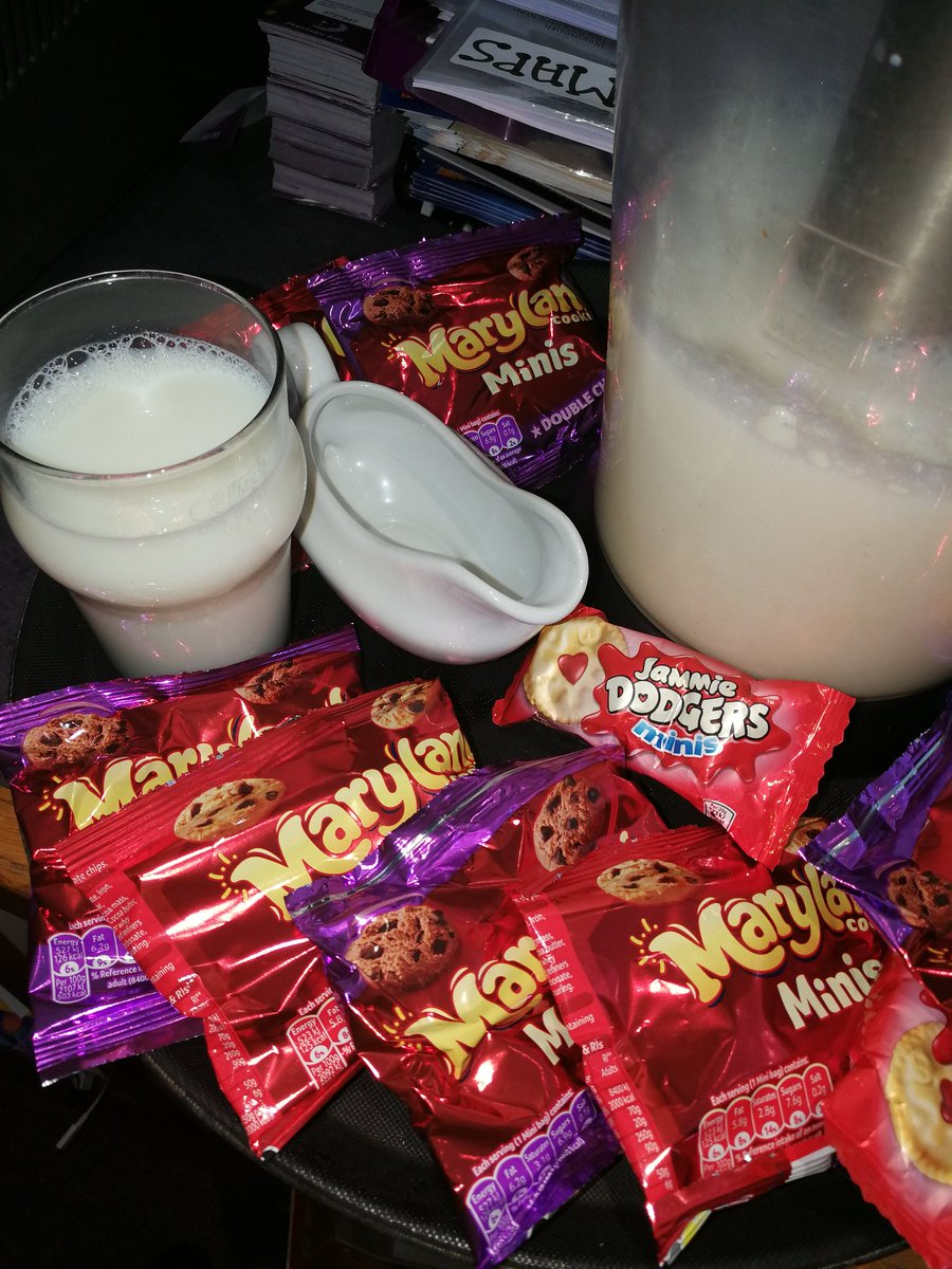 Coffee and biscuits anyone? When the ops <a href="/linfred462/">Mark Linnington</a> makes a call the adjoining restaurant for a guest in need of skimmed milk! 🥛🍪 #servicesuperstars @PIWEYMOUTHSF <a href="/RakeshMistry87/">Rakesh Mistry</a> <a href="/RikkiQuinlan/">RQPI</a> <a href="/SDEBDD/">simon ewins</a> @Pipulse1 <a href="/placemadebyyou/">A Place Made By You</a>