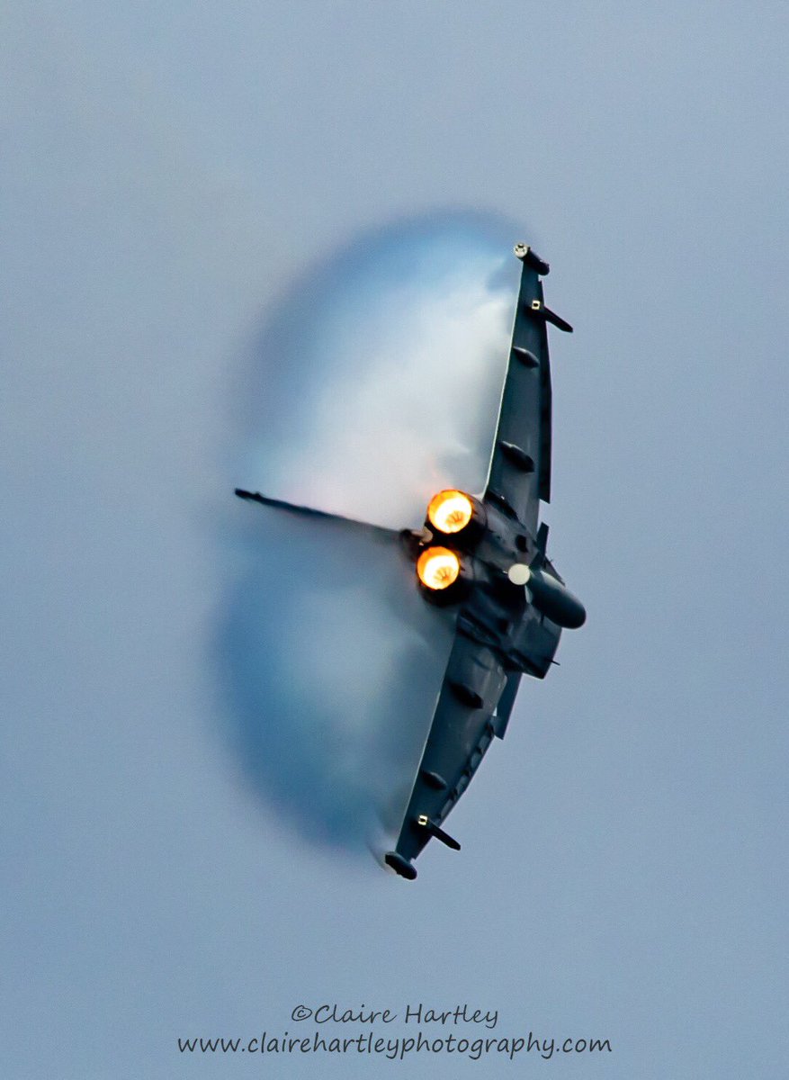 Claire Hartley tweet media