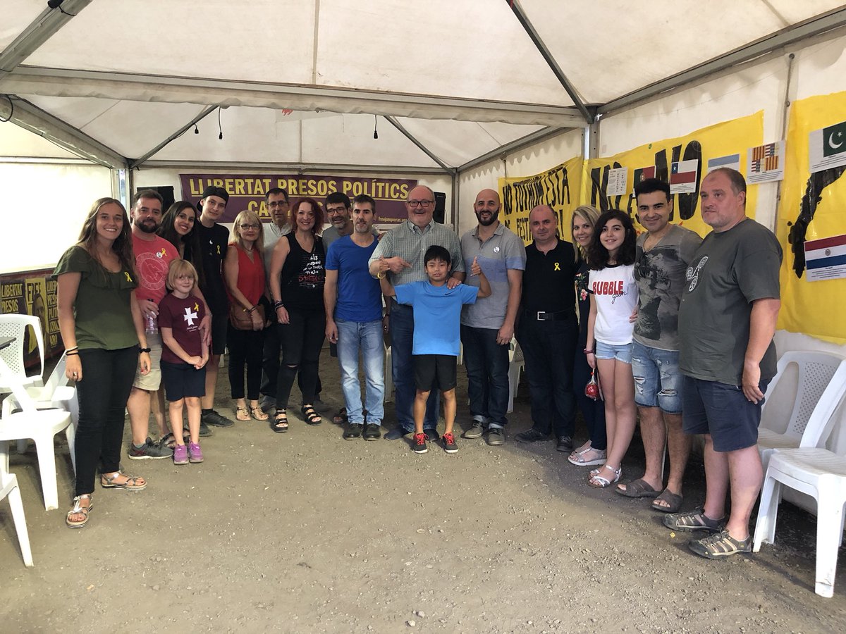 ErcGramenet's tweet photo. El 50% de les famílies tenen animals de companyia, avui en @capdevilajoan promotor de la proposta de llei per la reducció de l’IVA veterinari rns ha fet una visita https://t.co/5RAP9yYIl8