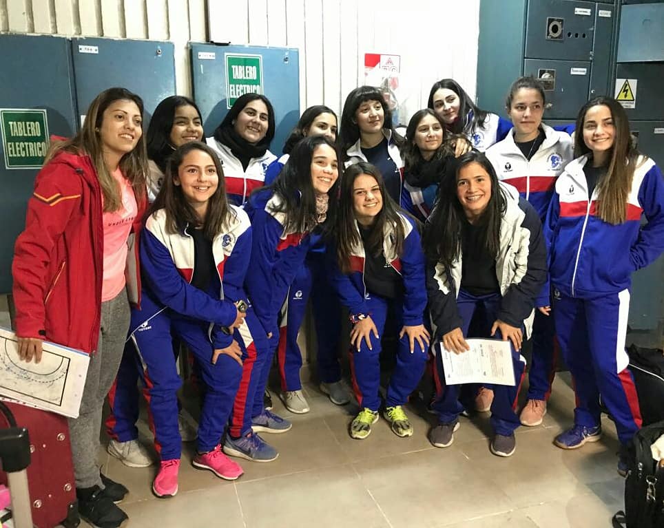 #JuegosRegiónCentro Córdoba campeón!!!💪🏆 las chicas finalizaron invitas en Concepción del Uruguay. Felicitaciones a todo el plantel👏 <a href="/presidFCH/">Guillermo Santillan</a> <a href="/Adrian_Viotti/">ADRIAN VIOTTI</a> <a href="/jcchandball/">JCC Handball</a> <a href="/mcandoli/">Matías Candoli ⭐⭐⭐</a> <a href="/parque_handball/">Parque Handball</a> <a href="/RCHandball/">RCH</a> <a href="/RubenDiliddo/">Rubén Di Liddo</a> <a href="/cordobasport1/">Córdoba Sport</a> <a href="/DeportesCba/">Córdoba Deportes</a> <a href="/fchtvok/">FCHtv</a> <a href="/confedepcba/">Confedeportescba</a>