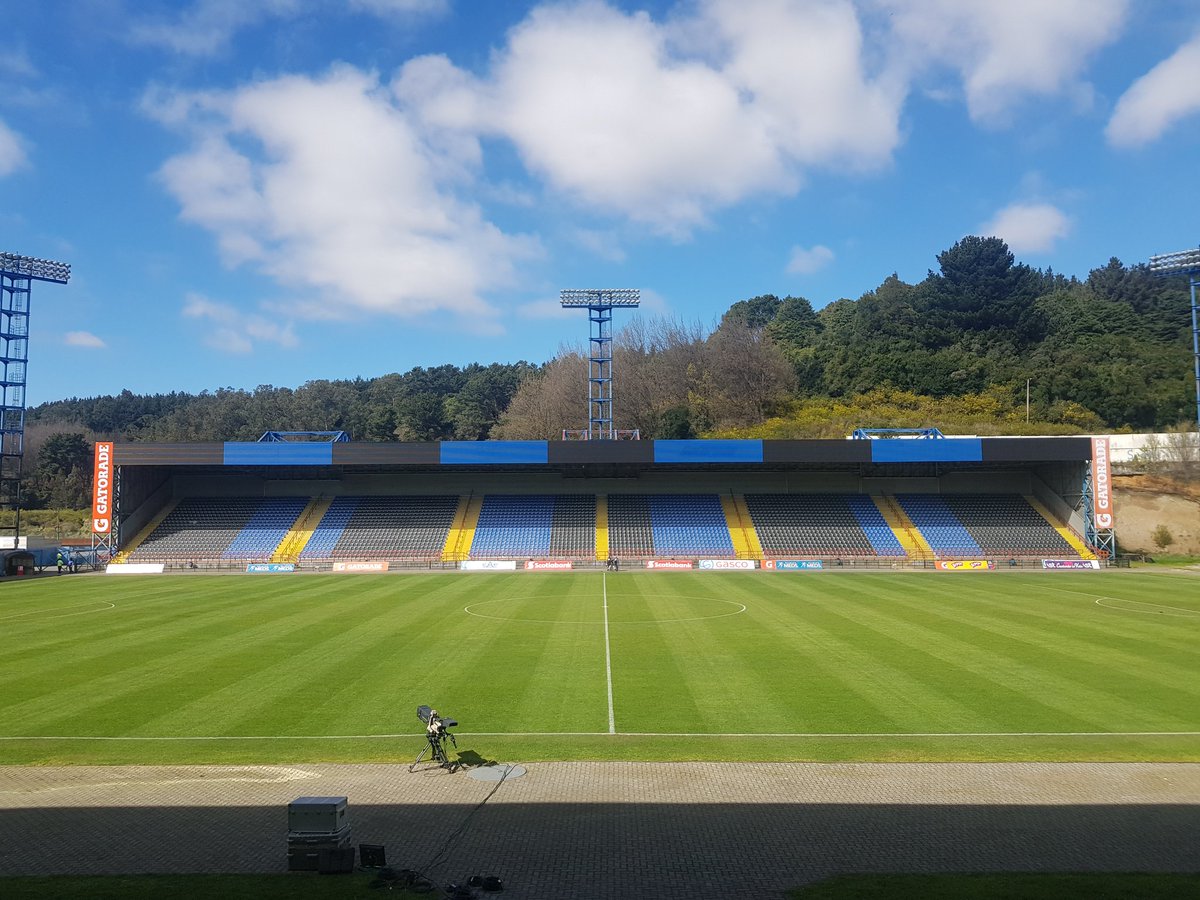 RorroSandoval's tweet photo. Así está la cancha del Estadio #CapAcero para el partido entre #Huachipato y #CuricóUnido. Síguenos desde ya por el @deportes921 #RadioAgricultura @Agriculturafm con el HT #Cap921

#Siderúrgicos #Torteros #CampeonatoNacional #Fecha22 #Segundarueda https://t.co/KBqUksmCsK