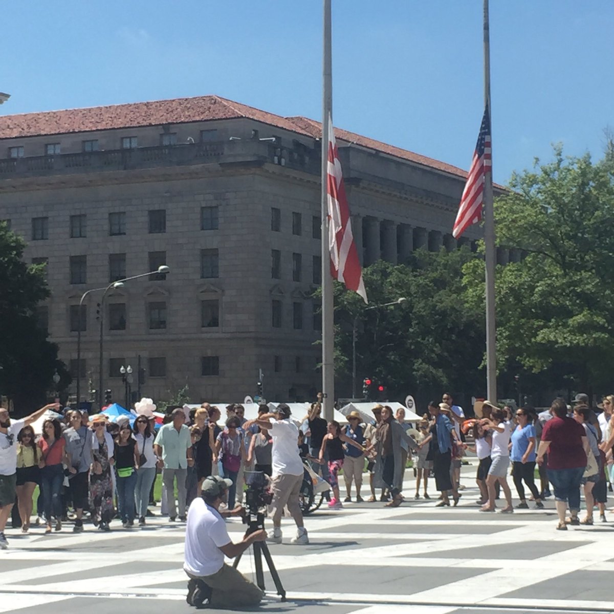 SyriaFest's tweet image. Some serious #dabkeh going on at #SyriaFest! Come dance with us at Freedom Plaza, today through 7PM

#BYThings #aCreativeDC #202Creates #dancing