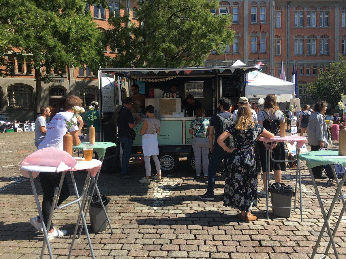 Une escale gourmande grâce à  2 jeunes lillois promus à un bel avenir « Paul-Émile &amp; Marie » ! Ils comptent ouvrir leur resto « chez Michel » ou l’on pourra déguster leurs falafels libanaises. Une belle ballade gustative que je vs engage à tester bientôt !