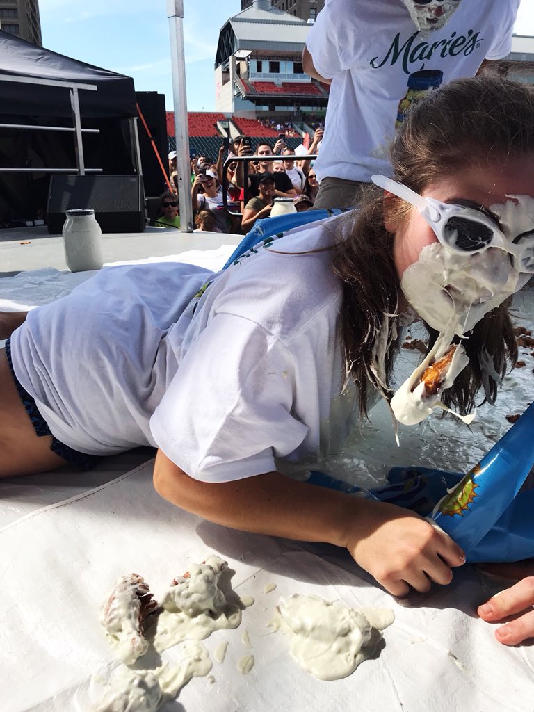 Wingfest's tweet photo. Fan favorite! 😜 Bobbing for wings in Marie’s Dressing blue cheese! #WingFest18 https://t.co/scPcxR6C2N