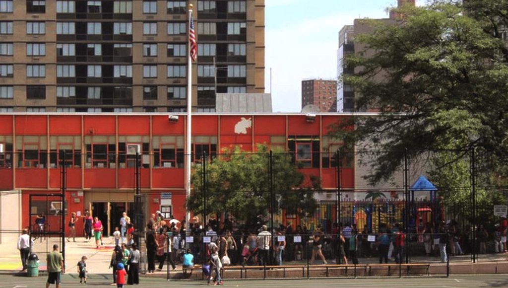 PS198M's tweet photo. The Official PS 198 School Calendar Is Here! https://t.co/P5KX3LTDKj https://t.co/lgysONP8gb