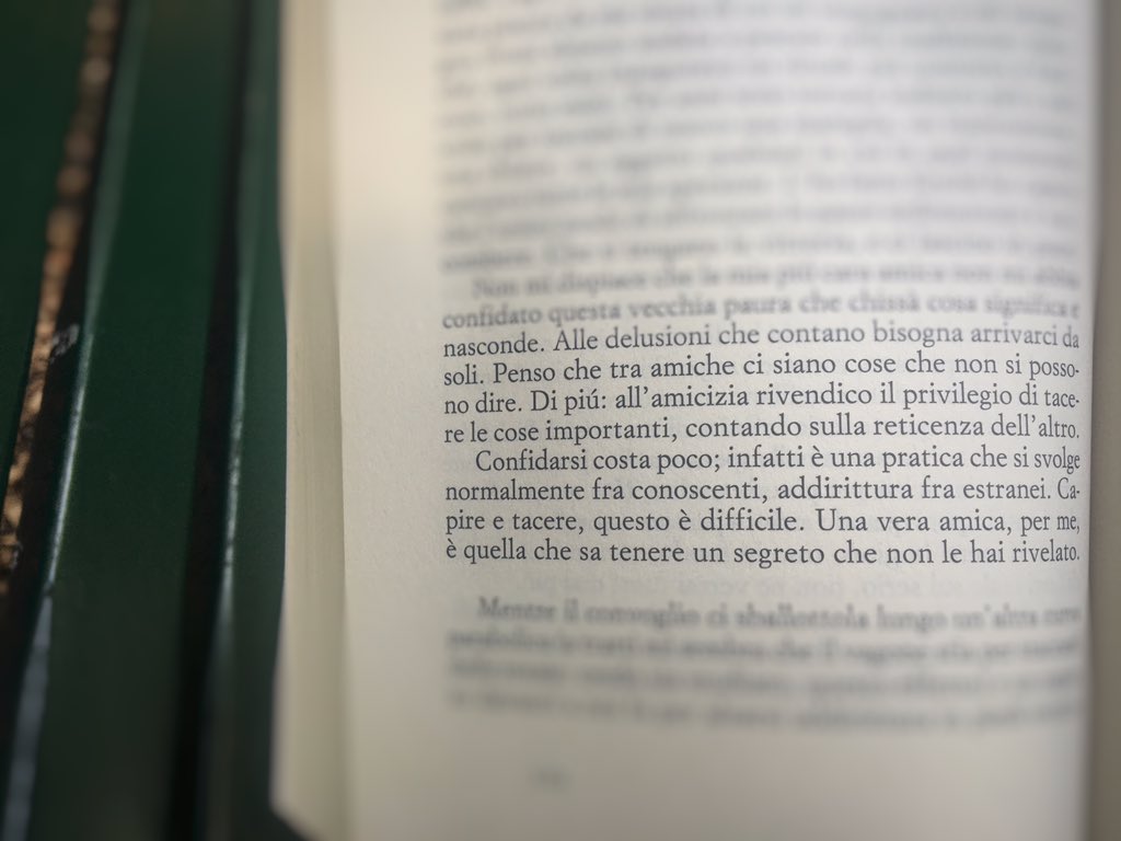 Beatrice Gatti On Twitter Cio Che Amo Di Diegodesilva3 Sono Le Piccole E Grandi Verita Che Ti Fa Trovare Sparse Qua E La Sempre Quelle Che Leggi Ma Poi Aspetta Alzi Un