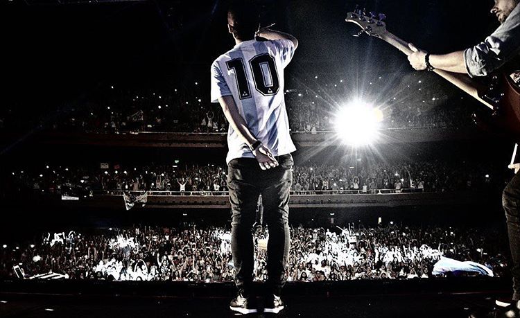 smithxespos's tweet photo. El 4 de Diciembre de 2016... el mejor día que tuve en toda mi vida, sin dudas. Lo diste todo en el escenario💕. Y ahora en nada te veo en el mismo lugar el 27 de octubre😻 @AbrahamMateo
#AbrahamMateoRecuerdos https://t.co/c5k25QBy59