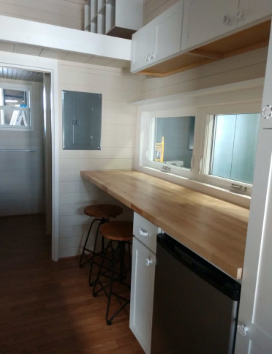BlueSkyTinyHome's tweet photo. Almost finished with the Sparrow!
•
Phone: (812)205-3090
Email: info@blueskytinyhomes.com
•
#tinyhouse #tinyhousenation #tinyhousemovement #tinyliving #tinyhouselife #tinyhouseliving #tinyhouseonwheels #tinyhouses #tinylife #tinylifestyle #tinyhousepeople #ofthegrid #Evansville https://t.co/mC6jKjV6dt