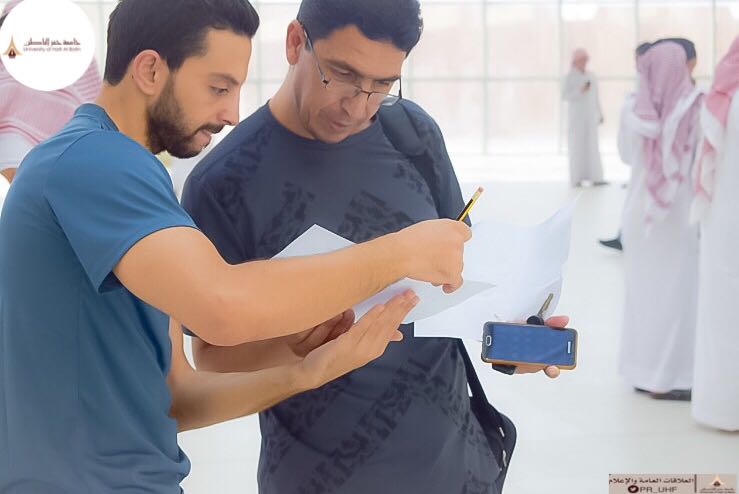 PR_UHF's tweet photo. وطلاب الجامعة يستهلون العام الدراسي الجديد بالجد والاجتهاد 
#جامعة_حفرالباطن https://t.co/sFe1eOcljj