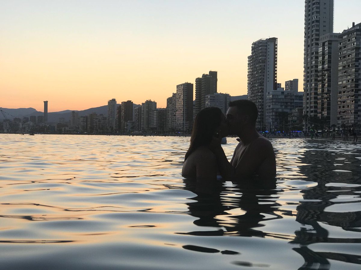 rtavares_21's tweet photo. Benidorm 🇪🇸💞 https://t.co/NN6Yu2AsnK