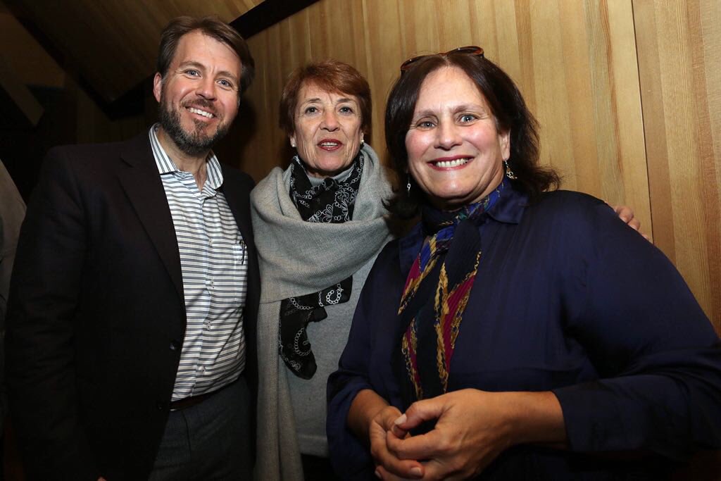 culturas_cl's tweet image. Ministra @Consuelovaldesc asiste al Teatro @Corpartes para disfrutar de un nuevo concierto de la Sinfónica Nacional Juvenil (#OSNJ), bajo la batuta del maestro @PBortolameolli.
@FOJIChile.