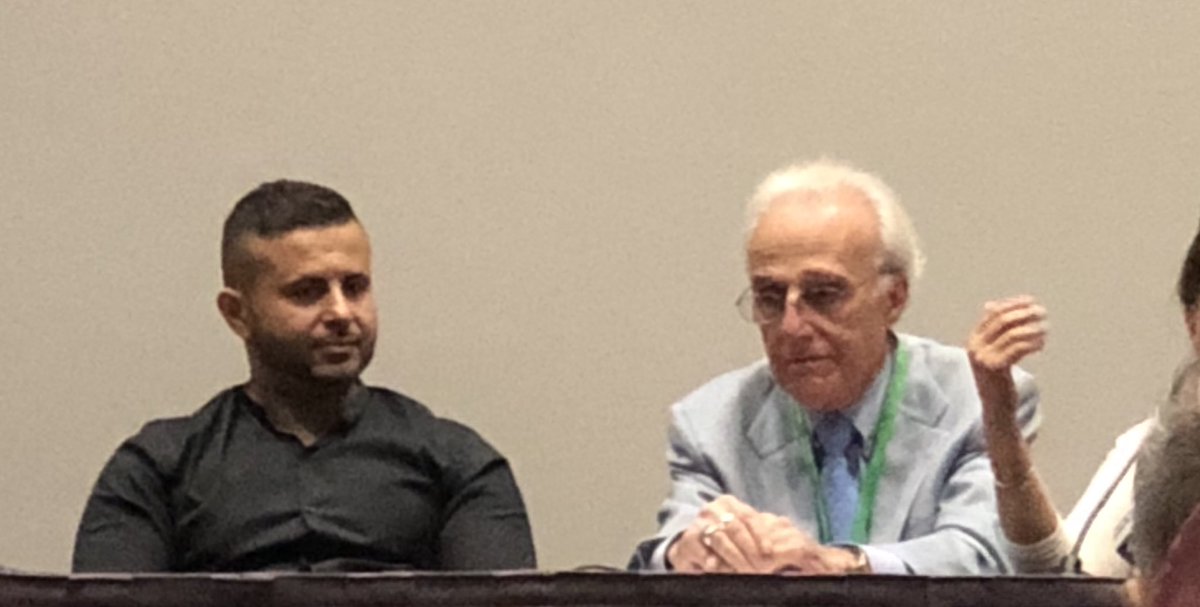 Meet the author: @JohnLEsposito shariah: what everyone needs to know, @KhaledBeydoun Islamophobia: understanding the roots and rise of fear #ISNA2018 #isna55 🤓🙃