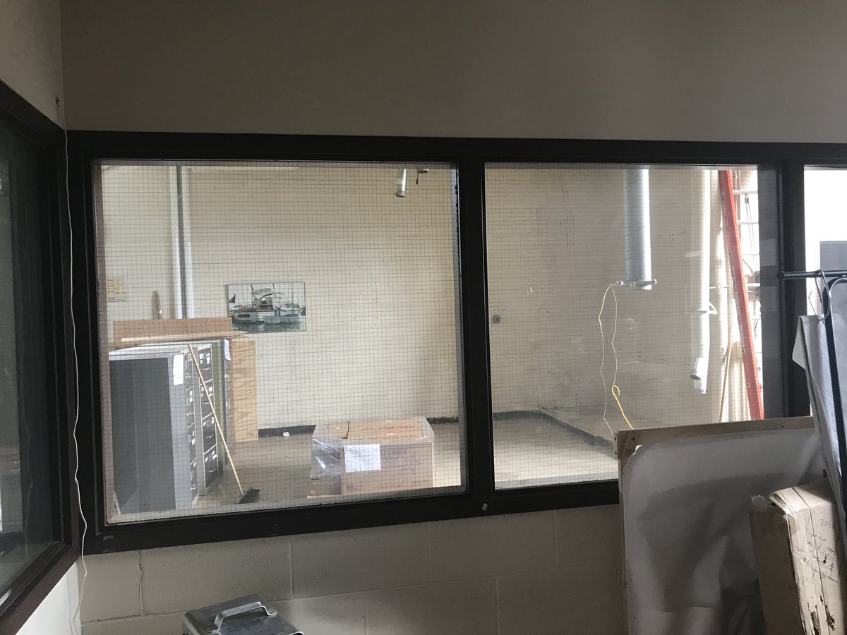 TDSBJones's tweet photo. What a difference 72 hours can make. I’m so thankful to @tdsb facility services for efforts that were nothing short of heroic. @WillowdaleMS and @WillowdaleMusic now have the beginnings of a second music room! @TDSB_Music https://t.co/UUowbi52oq