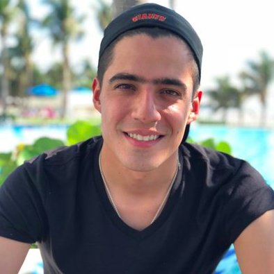TUDNUSA's tweet photo. Dice @Andres_Vaca_ que no tiene #VacaFans...

¿Le creemos? 👀 https://t.co/f19hWfi5Dv