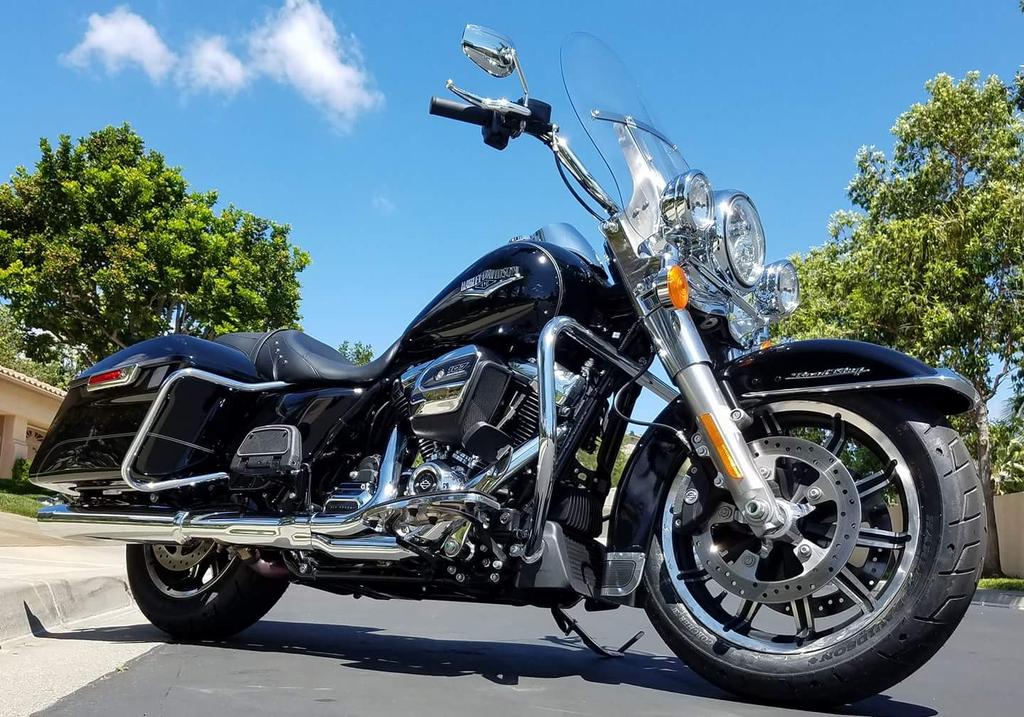 MotorcycleMarc's tweet photo. #KingOfTheRoad...
The Harley-Davidson Roadking...
cool ride! 
.
#HDRoadking #Roadking
@harleydavidson https://t.co/2YJaaxilMN