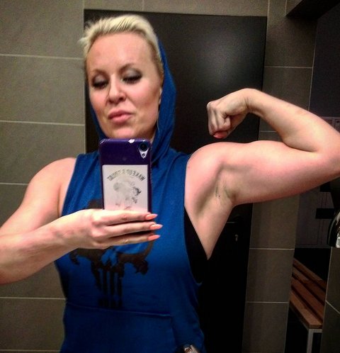 flexin_sexy's tweet photo. How you can beat an eating disorder  → https://t.co/cG3vlRQhqL #ed #diet #iifym #fitness #nutrition #eatingdisorder #BED https://t.co/8OZtNK22QM