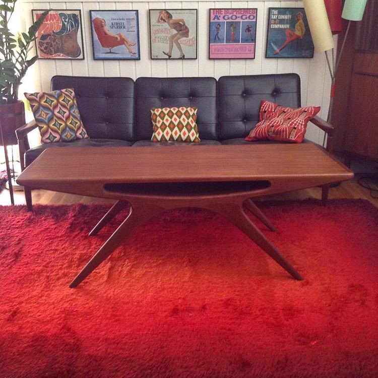 retromodradio1's tweet image. Just awesome👍 
Via @retrokongen
.
.
.
.
#teak#midcenturymodern #johannesandersen #cfc#silkeborg #retro#teakwood#vintage#midcentury#midcenturydesign#scandinaviandesign #midcenturytable #midcenturyfurniture #retrohjem#retrohem#retrohome#smilet#danishdesign