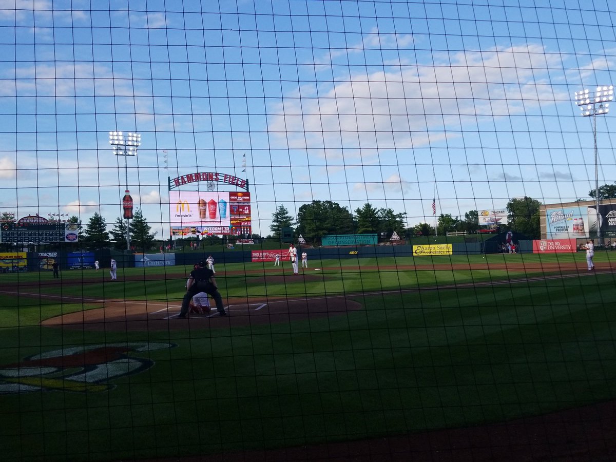 jfgilesv's tweet photo. @Sgf_Cardinals  bring home the win for us tonight. Were celebrating my sons 15th Birthday! https://t.co/RNhSkeM64N