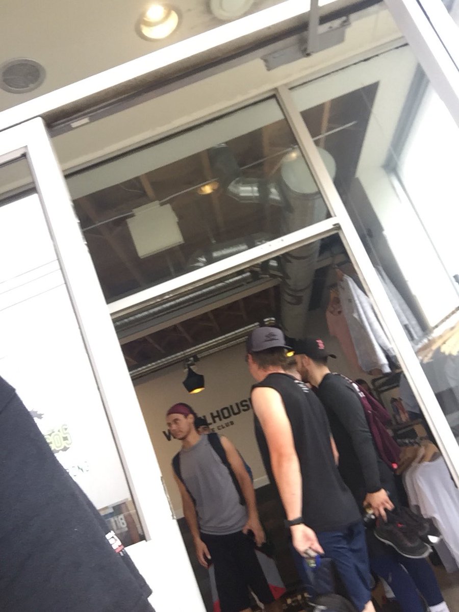 Big team win by the <a href="/reginathunder/">Regina Thunder</a> today. Coaches and players COMMITTED TO THE GRIT this week. But need to continue this each week. A big shout to @Level10Regina and <a href="/wheelhousecc/">WHEELHOUSE</a> for helping our players maintain strength and health!