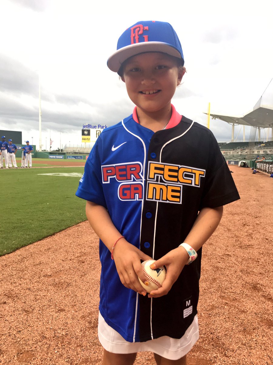 PGSelectFest's tweet photo. Some pictures from our pregame ceremony! Huge shoutout to Emma Lockhart for throwing out tonight's ceremonial first pitch, we are thrilled to have her! #PGSelect14U https://t.co/Ny4ssmJvRk