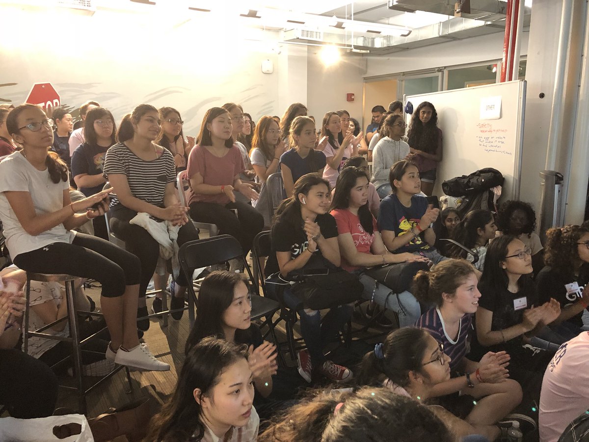 What a great end to ByteHacks! Congratulations to all our amazing hackers who created tech projects for social impact😍 #ByteHacks2018  <a href="/thoughtworks/">Thoughtworks</a> <a href="/MLHacks/">Major League Hacking (MLH)</a>