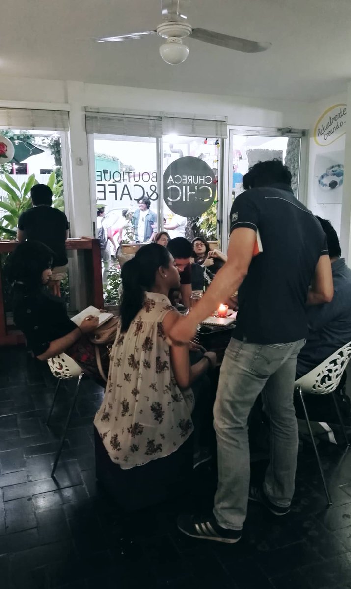 Ayer se llevó a cabo la primer edición #Drink&amp;Draw de #CadejoFrame en <a href="/ChurecaChic/">Chureca Chic</a>. La temática fue "conexión" y hubieron lindos resultados. ¿Qué les pareció? o ¿por qué se lo perdieron?