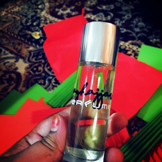 imzuera's tweet photo. I'm selling Jay Hajjar Perfume for RM37.00. Get it on Shopee now! https://t.co/ZgakCKTOKD #ShopeeMY https://t.co/wCTlAUofJH