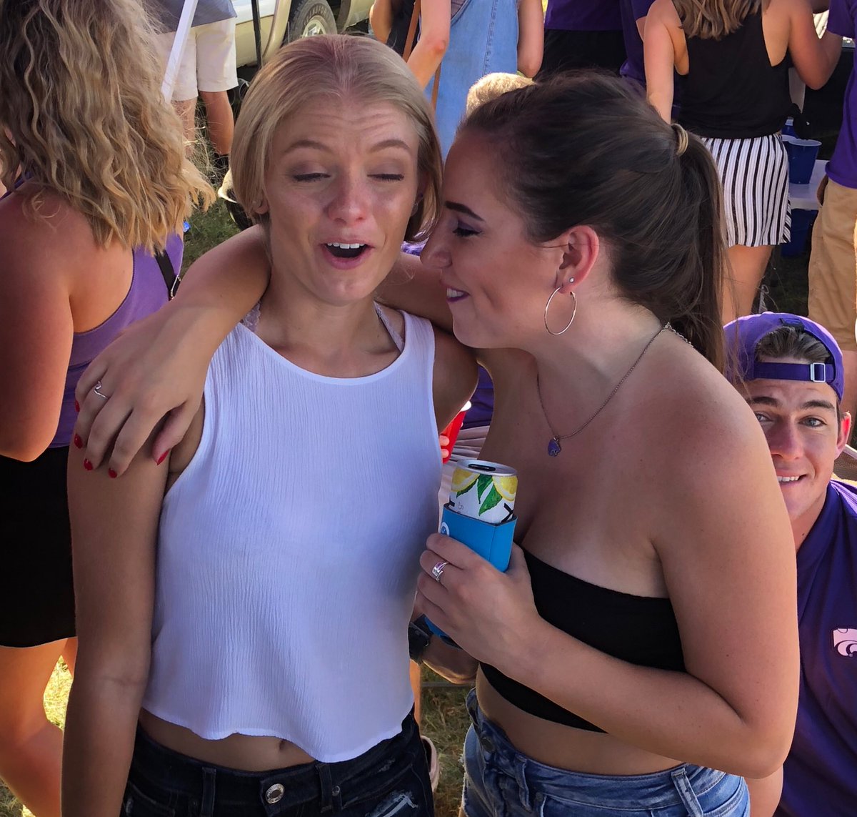 Alliekkat24's tweet photo. When someone goes “wow you guys are short” HAR!¡ HAR¡! gee....didn’t know that https://t.co/O3GyAcMBeP