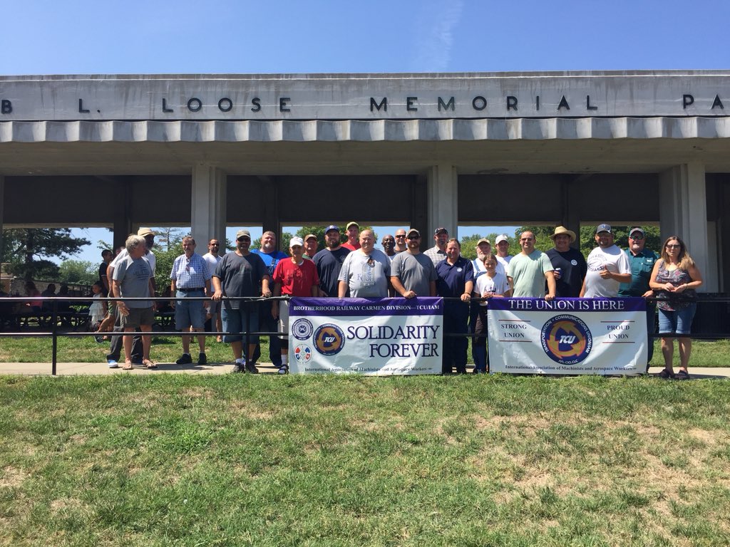 KellyStreet69's tweet photo. Brotherhood of Railway Carmen lodge 6762 TCU/IAM annual picnic in Kansas City, Mo https://t.co/RQTGeiOE82