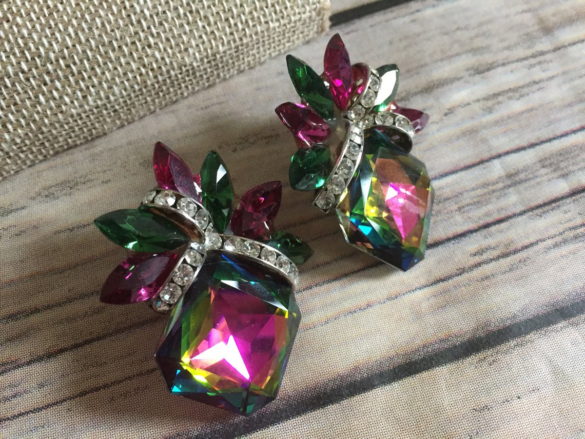 Excited to share the latest addition to my #etsy shop: Pineapple Shaped Watermelon Tourmaline Rhinestone Earrings - Vintage Pierced #jewelry #earrings #1980searrings #rhinestoneearrings #sparkleearrings #statementearrings #tourmaline #watermelontourmaline etsy.me/2wCHAfR
