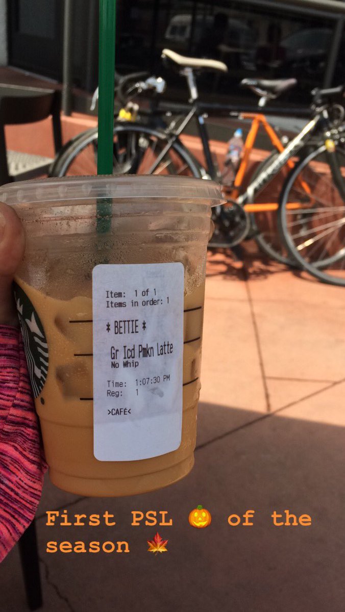 BeatrixxxKiddoh's tweet photo. We rode bikes to Starbucks so I could treat myself to an iced pumpkin spice latte 🍂 
.
.
#cycle #cycling #bike #bikeride #urban #urbancycling #urbancyclist #coupleswhocycle #coupleswhosmoke #date #sunday #sundayfunday #la #losangeles #lariding #mydayinLA https://t.co/mRQcChJrFZ