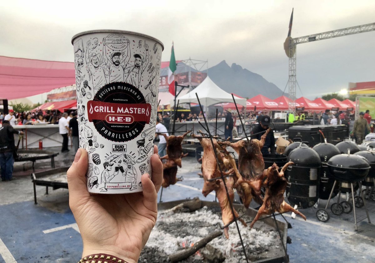 PaolaNorman's tweet photo. Este es «El Vaso Oficial del Pisto» en el #GrillMaster2018 y es una chulada por más de una razón, una de ellas es que es reusable y está hecho de bagazo de agave. Un producto 100% mexicano, en pro de la ecología.
👏🏻👏🏻👏🏻
@soyparrilleromx
#ElFuegoNosUne. https://t.co/s8O3XmQd9G
