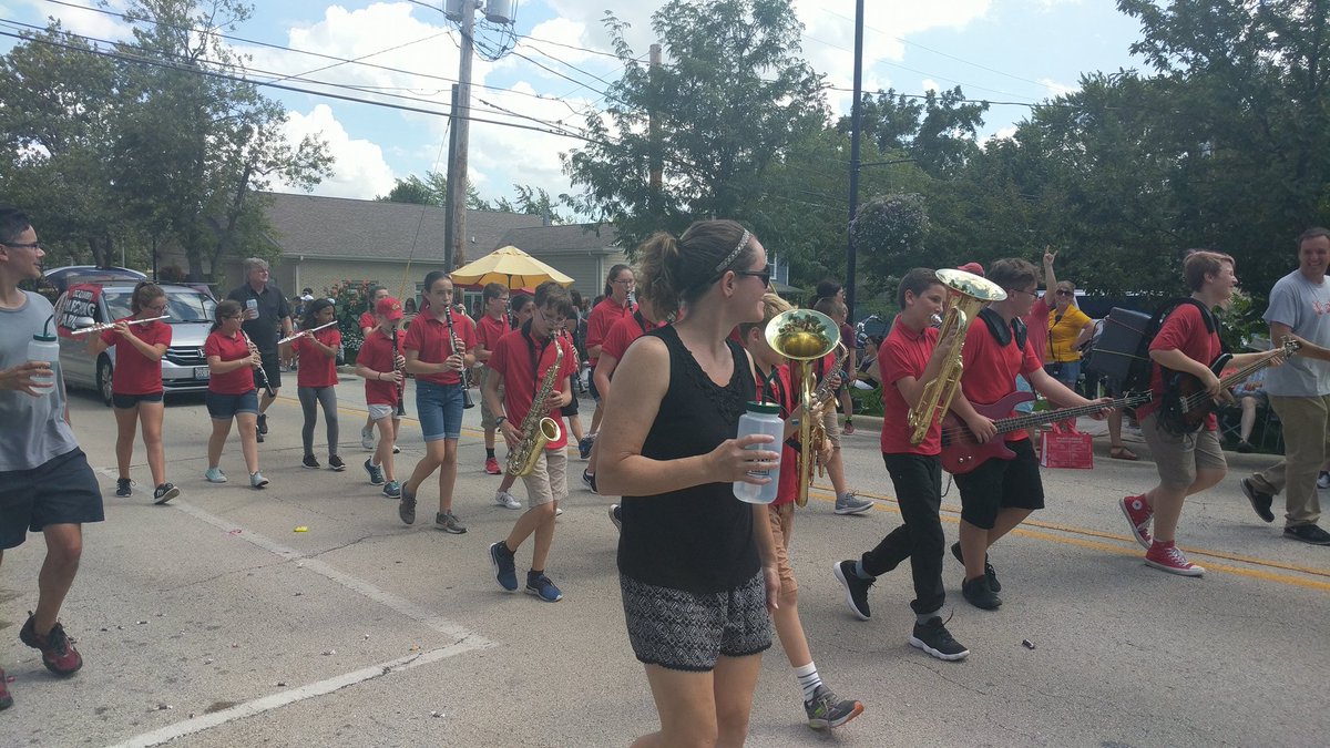 Great job OQ Color Guard & Band at Frankfort Fest Parade
#sd113a #oqms