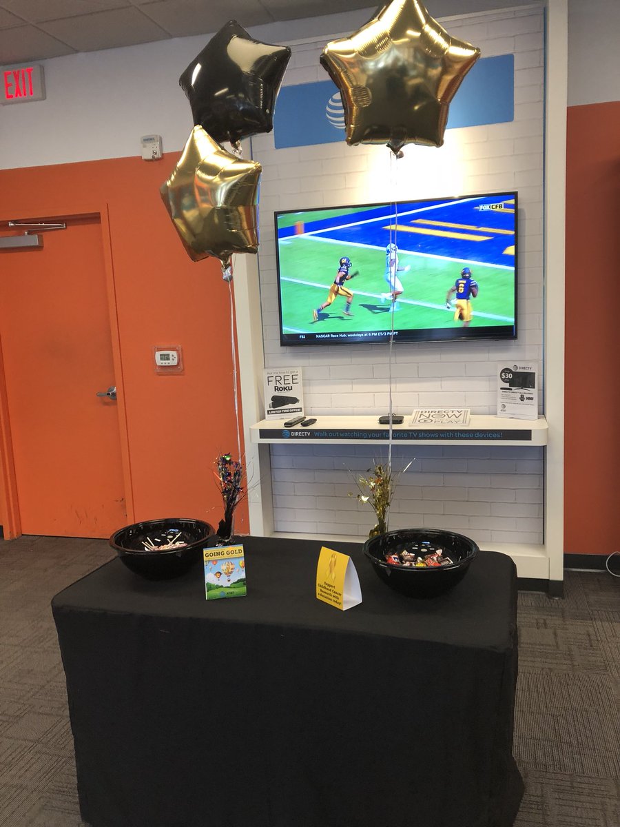 ClintonAtt's tweet photo. #TeamClinton is #GoingGold in September for Childhood Cancer Research!! @ATT_Chad @AkbarPRIME1 @Terry_Lee100 @Mark_PrimeDM https://t.co/9Sv6aINamY