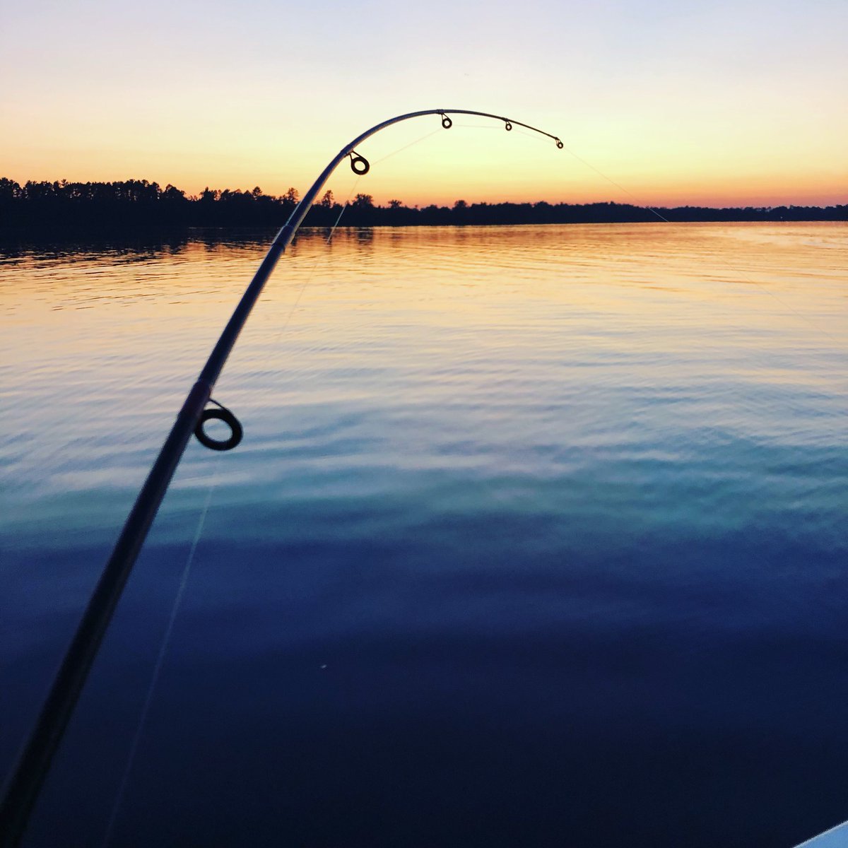 Does it get an better than this? #minnesotasunset #fishing