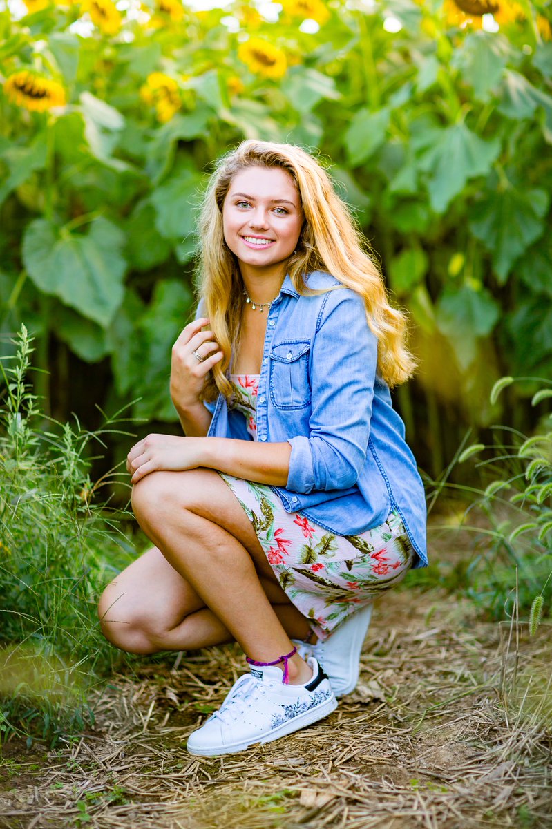 KKosPhotography's tweet photo. Another gorgeous senior session! https://t.co/QvbHwvwHTO